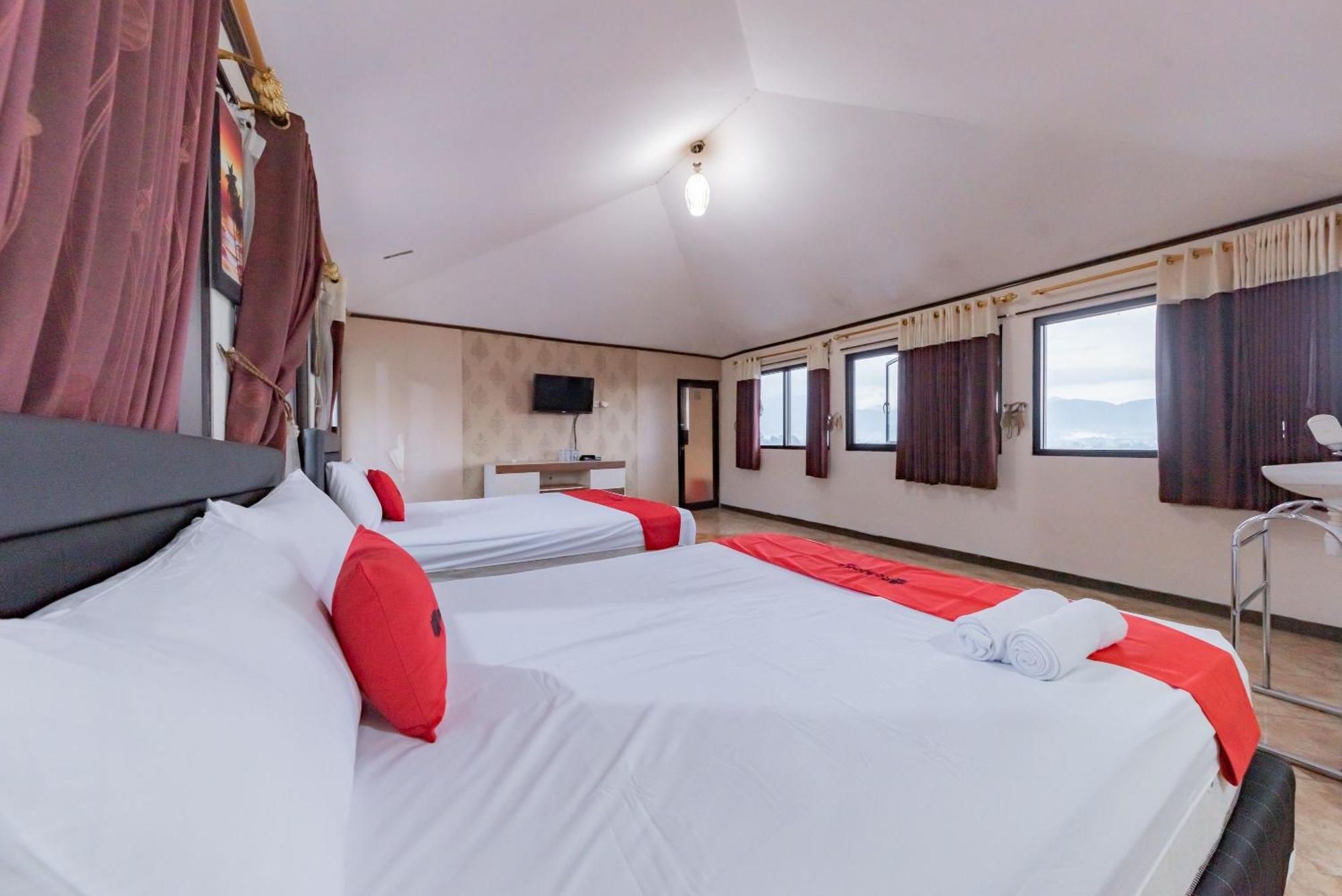 Reddoorz Near Cikole Lembang Hotell Exteriör bild