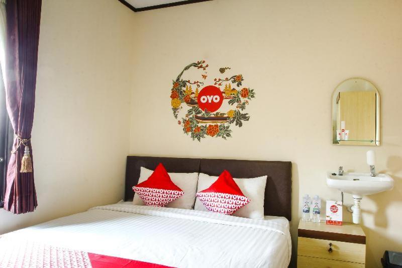 Reddoorz Near Cikole Lembang Hotell Rum bild