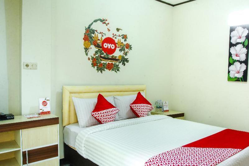 Reddoorz Near Cikole Lembang Hotell Rum bild